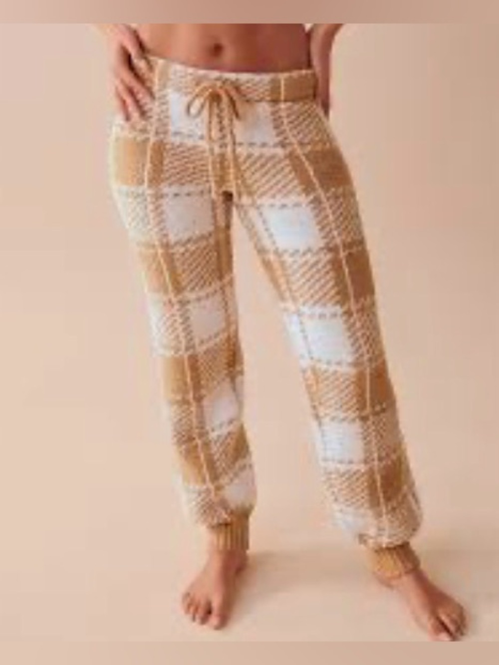 La Vie en Rose Chenille Fitted Pants in White and Caramel Plaid - Size Medium